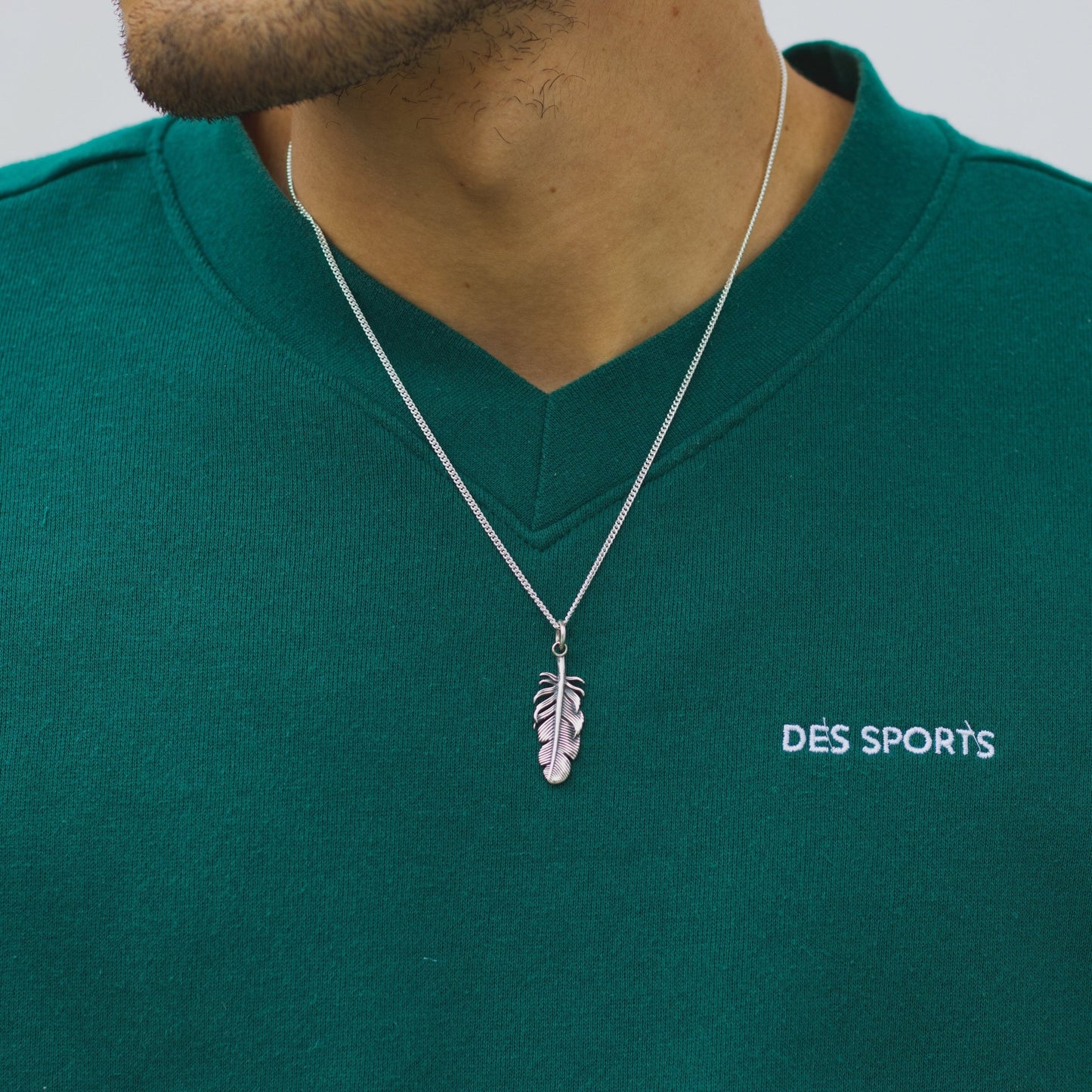 Collar de Pluma en plata 950 simbolizando libertad.