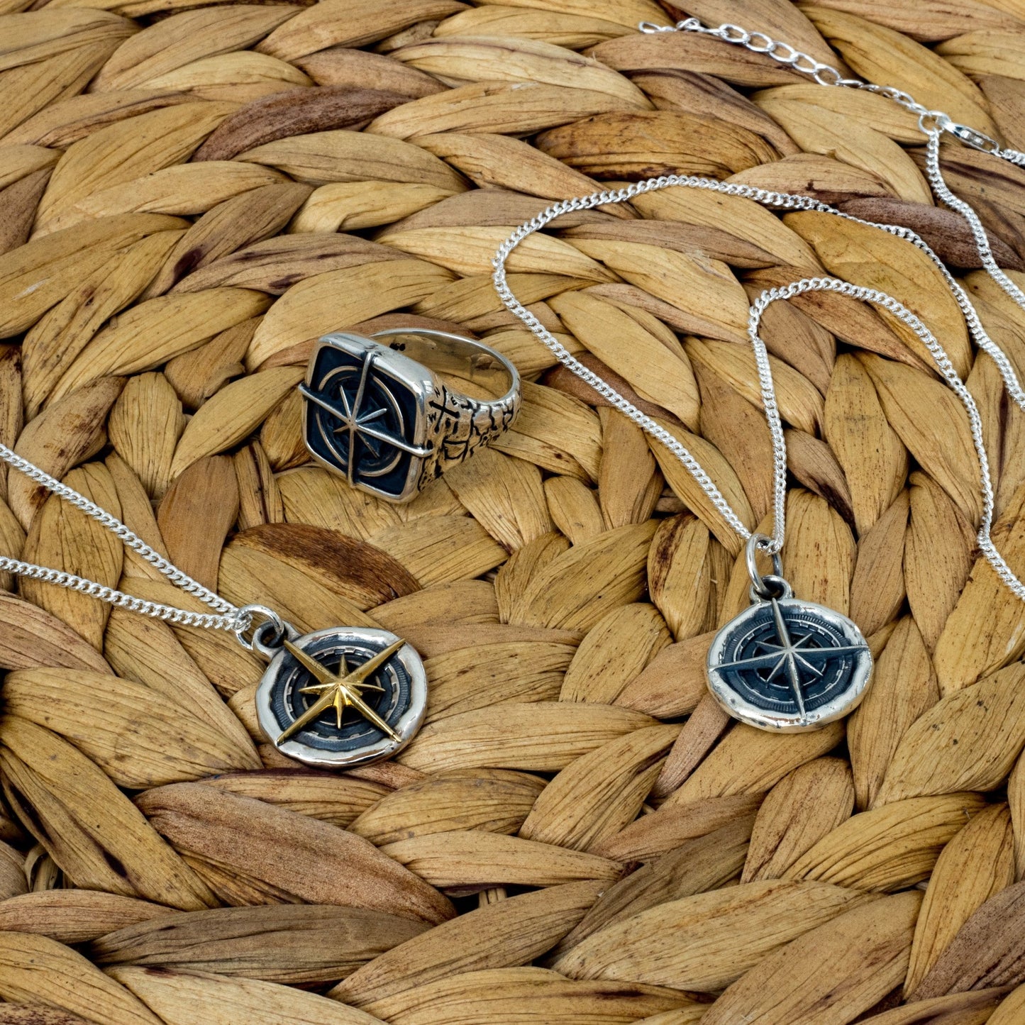 Collar-Brújula-Plata-oro-Guided-by-heart