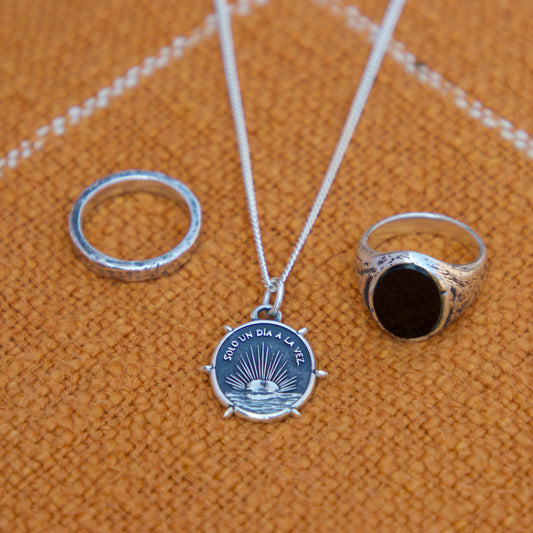 Collar one day en plata