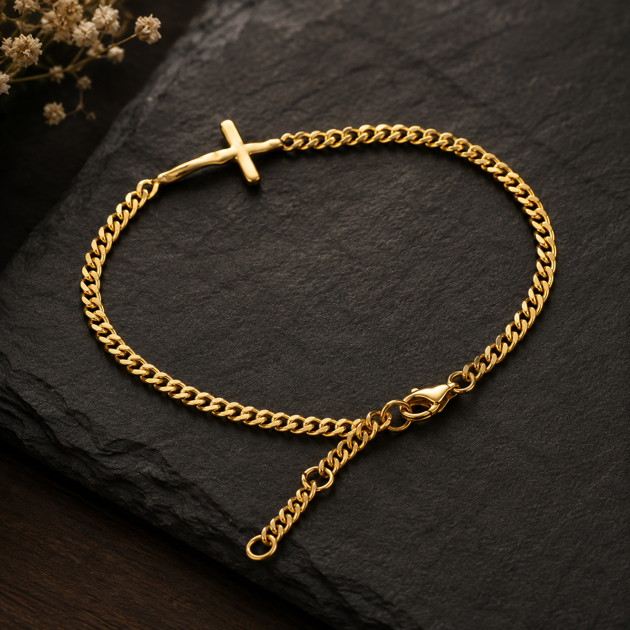 Pulsera con Cruz en oro 18K con cadena ajustable de 18 a 20 cm
